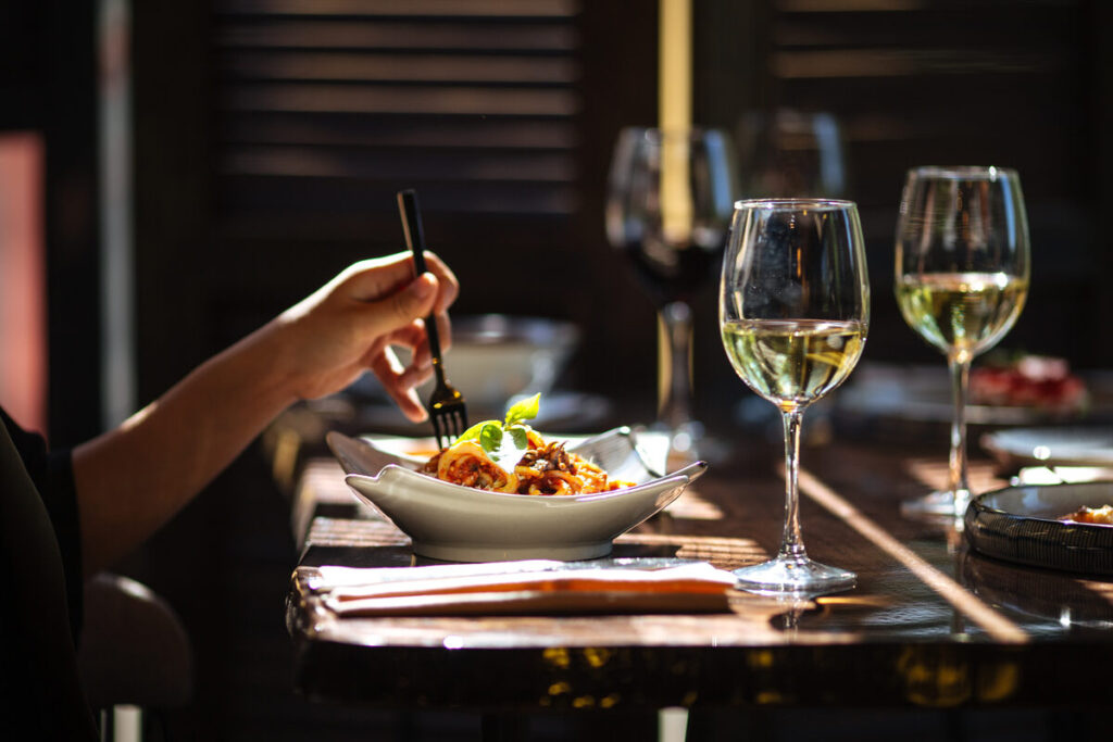 A Foodie’s Guide to The Islands: Gilbert’s Best Eats, Hidden Gems, and Culinary Traditions